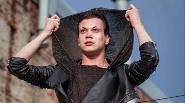 Russian drag queens reflect on anti-gay law one year later