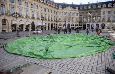 Paris’s giant buttplug becomes giant condom