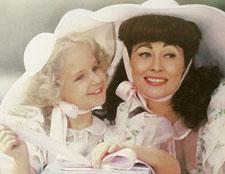 Special gay screening of Mommie Dearest planned for Mother’s Day