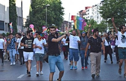 Turkish police crack down on Istanbul Pride