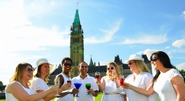 Picnic En Blanc aims to white out bullying
