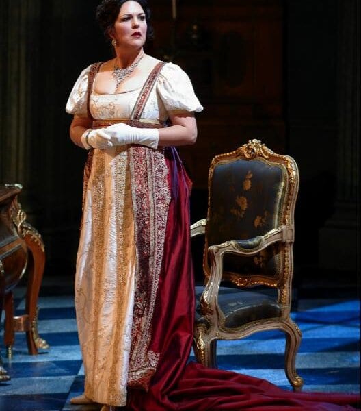 VIDEO: International opera star dazzles in Tosca