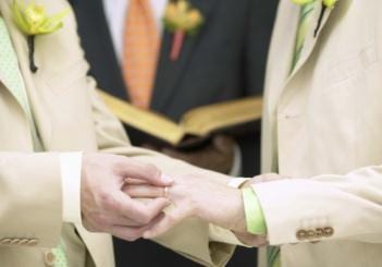 UK civil union same as marriage: judge