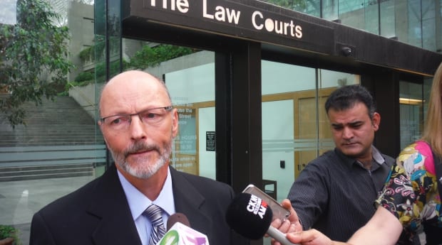 BC judge tells law society to reinstate TWU approval