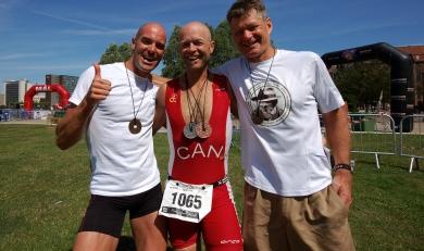 Canadians win gold in Outgames triathlon