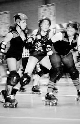 Montreal Roller Derby League: The girls got game