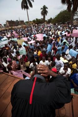Xtra reports from Uganda: Hundreds rally against homosexuality