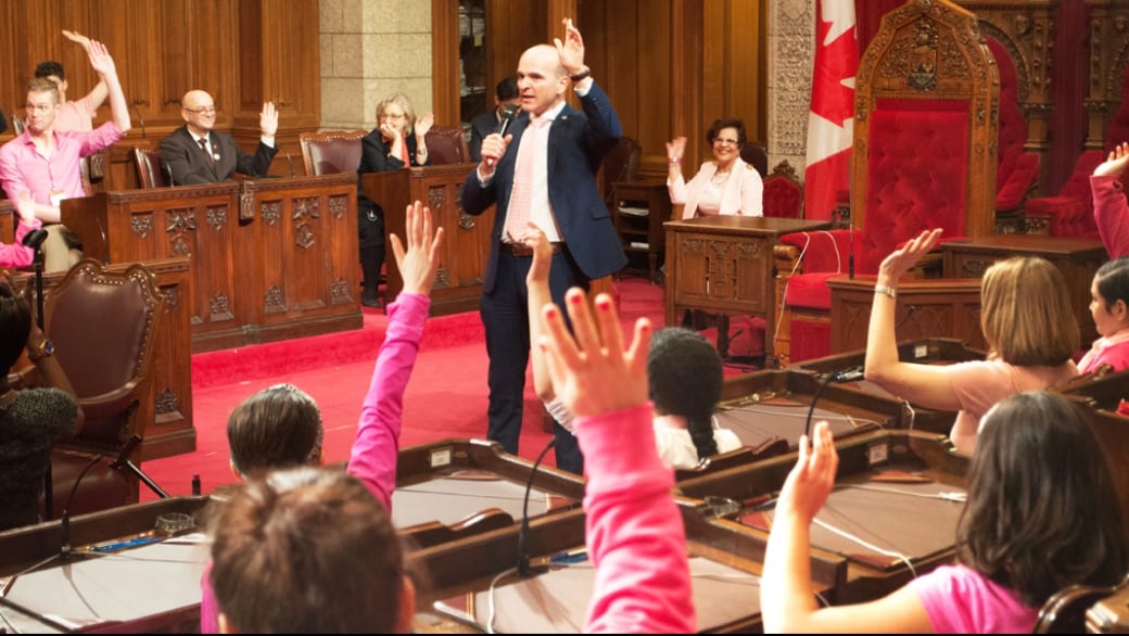 Federal politicians speak out against bullying on Day of Pink