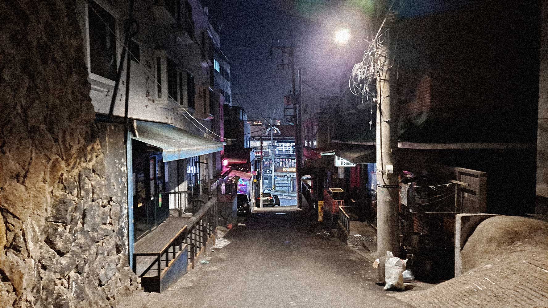 Empty and quiet Homo Hill in Seoul on a Saturday night