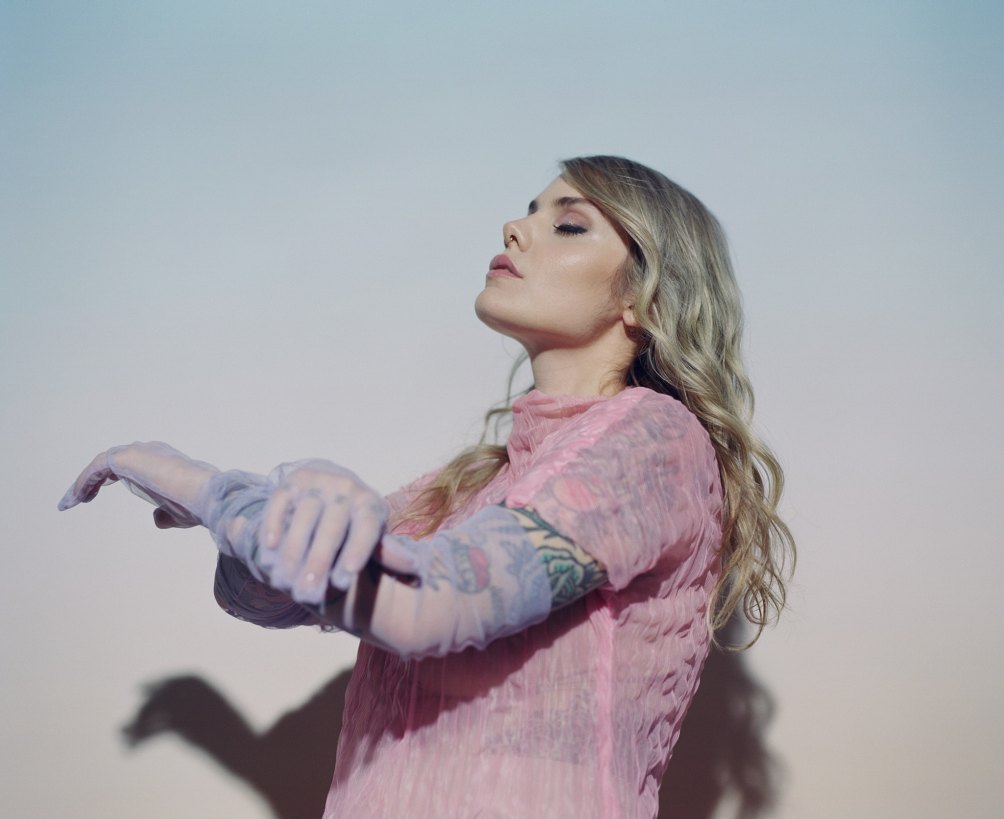 Under scarlet lights, Coeur de pirates lyrical disco gets our hearts pumping Xtra Magazine