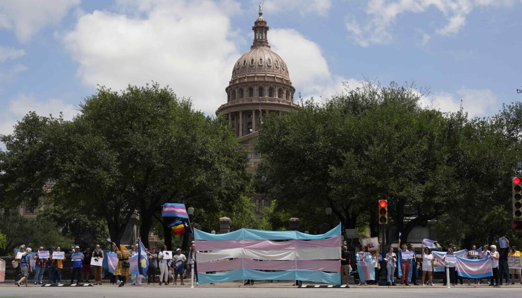 Doctors and families petition to keep Texas’ only gender clinic for trans youth open