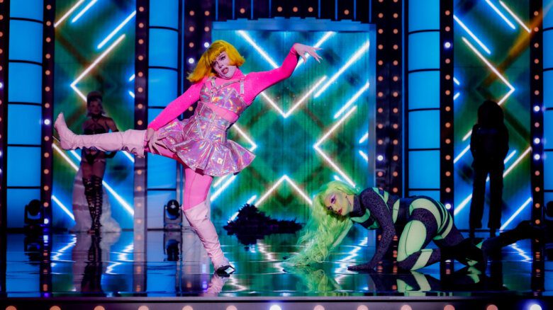 Aja and Irene the Alien