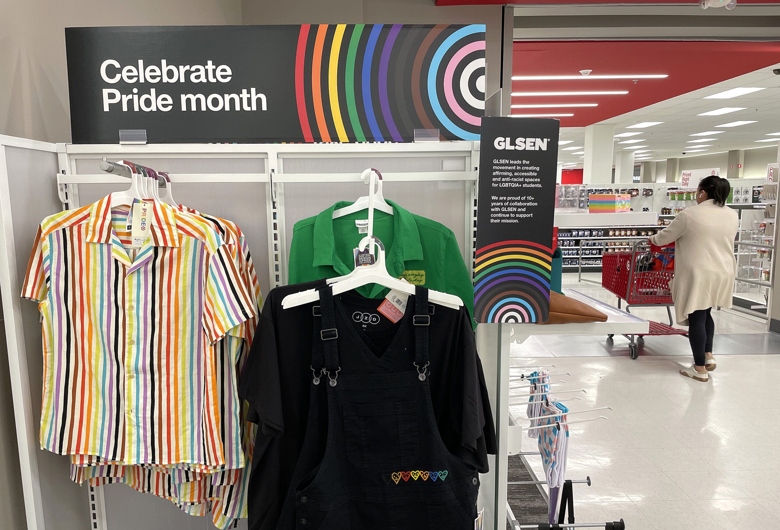 LGBTQ2S+ customers buy less from brands that roll back inclusion: Report